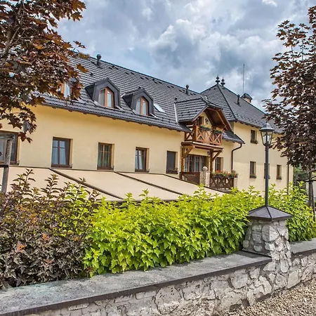 Chateau Hunting *** Гостевой дом *