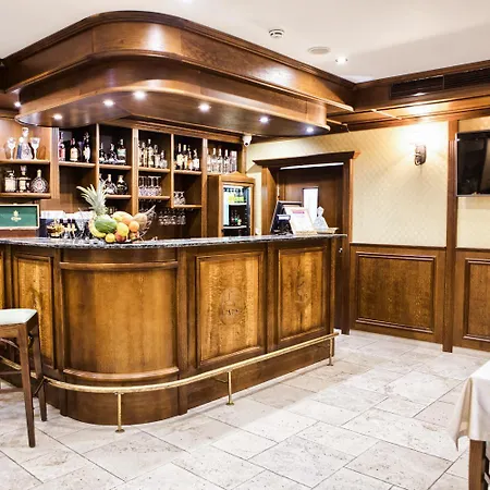 게스트하우스 Chateau Hunting *** *